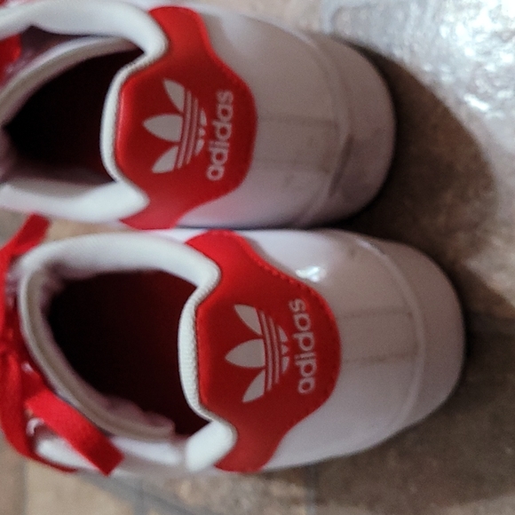 Adidas shoes - Picture 3 of 6